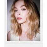 Jodie Comer Instagram - @tyronmachhausen @jacobrozenberg @elizabethsaltzman @gabrielahearst 🪐