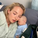 Jodie Comer Instagram – The lesson I learnt on day one of mum school? Don’t fall asleep and use your baby as a human pillow. Mainly because in real life it would be really, really bad but also because someone will see it as an excellent picture opportunity. Lizzieeeeeeeee… 

That’s a wrap on ‘The End We Start From’. Thank you to the entire cast and crew for all of their endless hard work! X
#TEWSF

💙