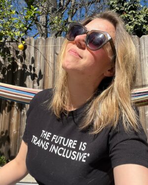 Jodie Sweetin Instagram - Some days, you just need to soak up a little 🌞 to  lift your spirits.