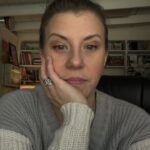 Jodie Sweetin Instagram - Just saying hi! And giving updates on what’s coming up next! Make sure to follow @famdinshow and get tix for the March 11th show!