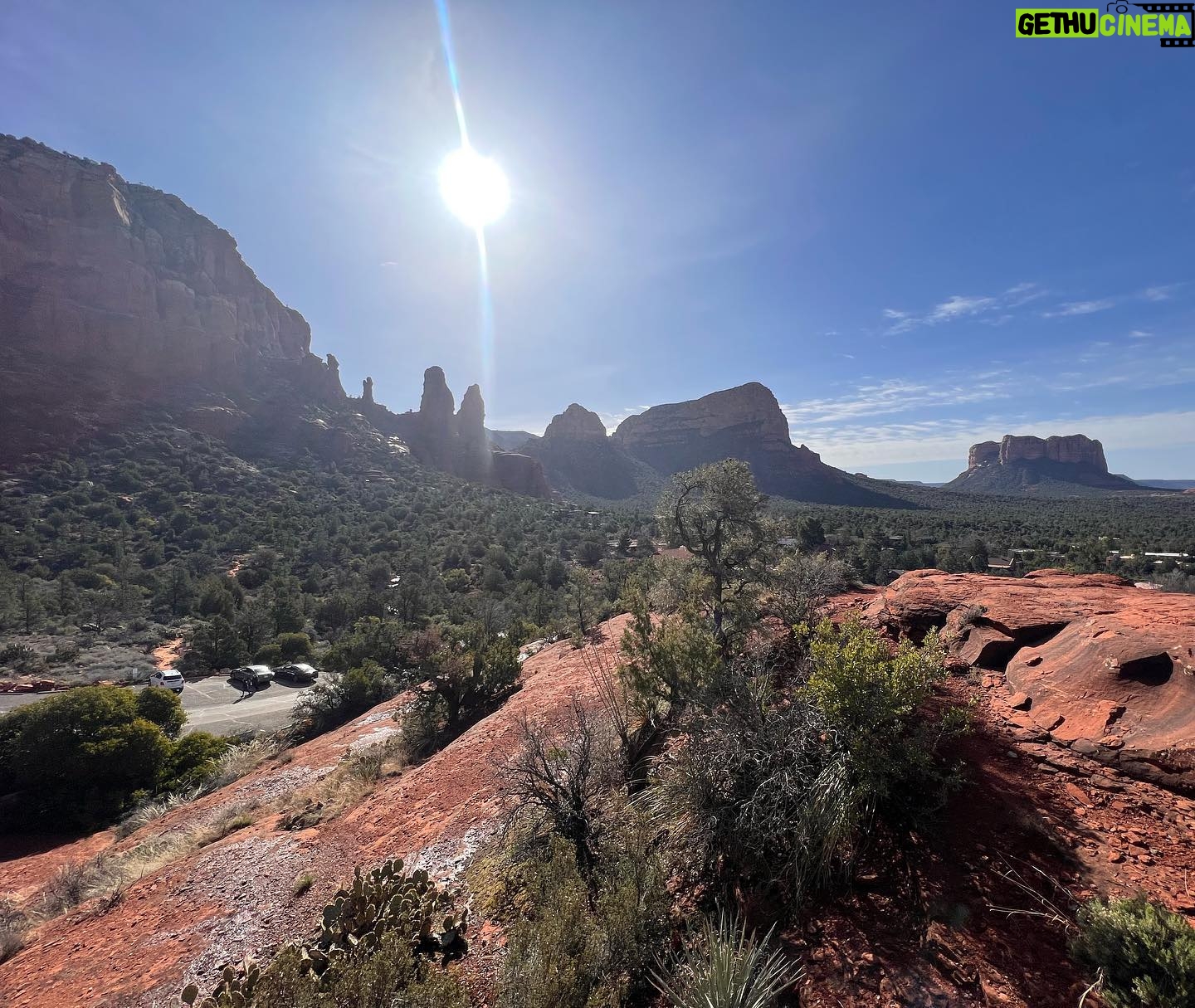 Jodie Sweetin Instagram - Last weekends road trip photos. Went to the desert for some peace in Sedona, it was stunning. Stayed in a really great spot @bohobasecamp near Jerome. Saw family. Read books. Found quiet. Napped by creeks. Reconnected. Unplugged.