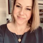 Jodie Sweetin Instagram – Join @karlhess , @divadelux, @simeygibson for Jodie’s birthday dinner on Thursday, March 21st at 8:30 pm. Now at our brand new location, @BourbonRoomHollywood!
Tickets are $25 until the day of the show, when they go up to $30.
We have tons cool stuff in store for you! So you won’t wanna miss this show, it’s gonna be wild one!
Tix link in bio or at www.bourbonroomhollywood.com!