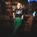 Jodie Sweetin Instagram – Did you miss Family Dinner’s March show? Here’s a peek at all the fun and games from that night.
Don’t suffer from fomo! Get a ticket to our April Show live from the @bourbonroomhollywood. Link in bio!
1. The cast of the March Birthday Show.
2. Jodie Sweetin
3. Babs Grey before she tosses the hot dog flip cup and crushes.
4. Simon Gibson
5. Karl Hess
6. Babs Grey
7. Jodie and Simon
8. Simon wearing the flip cup prop 🌭 on his forehead.
9. The team who brings you Family Dinner.
10. April’s lineup for Family Dinner: High Holidays Edition.
📸 by the great @justoffthesix
