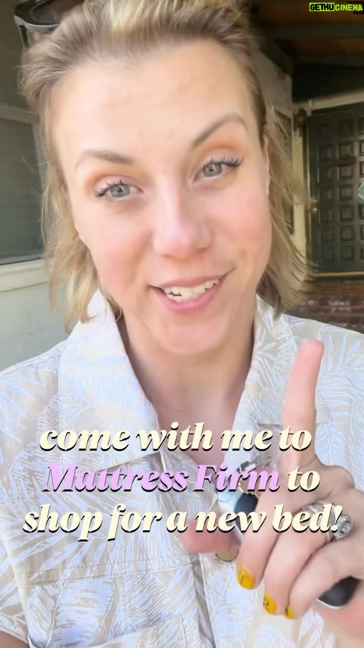Jodie Sweetin Instagram - Got to play Goldilocks for the day and find a mattress that was juuuuust right. After getting to try them all, I’m so happy with the choice we made from @mattressfirm and am ready to get some quality sleep in our brand new bed! 😴 #ad