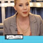 Jodie Sweetin Instagram – We played #AskMeAnything with @jodiesweetin backstage at @goodmorningamerica. The #FullHouse star revealed her favorite memory with her on-screen dad Bob Saget. ❤️
#AMA #JodieSweetin #BobSaget #FullerHouse #Memories