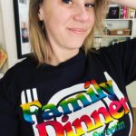 Jodie Sweetin Instagram – Guess WHAT?! The next @famdinshow this Saturday at @thecomedystore is almost sold out! Make sure and get your tix today, I’ll post the link in stories

And big shout out to @publicstatementapparel for this months limited edition merch ❤️❤️

Join us for our “Dads and Daddies” Family Dinner where we share food, laughs, and probably a lot of stories that your parents wouldn’t have wanted you telling around the dinner table.