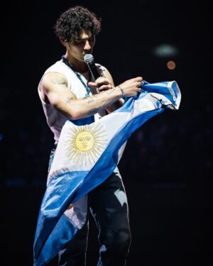 Joe Jonas Instagram - Look at this cute flag 🇦🇷