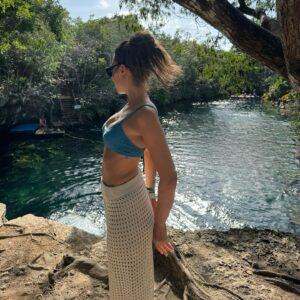 Johanna Francella Instagram - 🩵🌍🐬🦋🐠 vida azul y cosas liiiiindas 💖