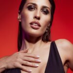 Johanna Francella Instagram - @edu_weis atrás de la cámara y todo es lindo una vez más ❤️ @open_mind_productora Y ellos rompiendola toda @delavegamakeup @guilleparraa @vir.gandola.styling @rodrigolokaj