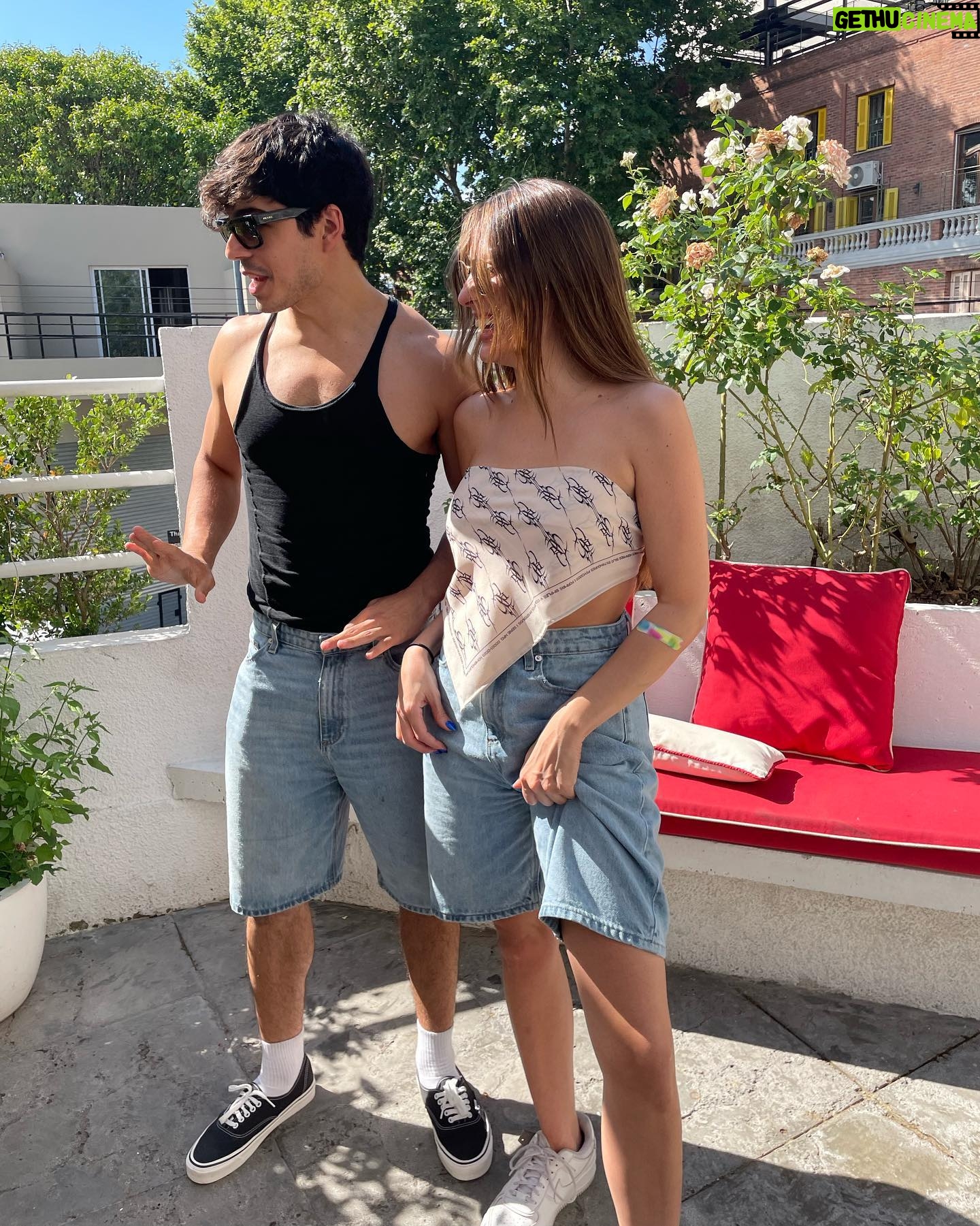 Johanna Francella Instagram - gracias por todo lo lindo de hoy 💫🎂❤️ una vueltita másssss! y feliz cumple a mi angelito del final, te amo también 👼🏼