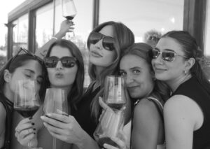 Johanna Francella Instagram - mendoza, un grupazo y viniiiito ❤️