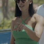Johanna Solano Instagram - EPISODIO II - “La guía y el apoyo correctos”. Dicen que para ser grandes hay que rodearse de grandes. Cuando decidí regresar al triatlón no dudé en buscar a quien para mi representaba al 100 esta característica de grandeza. Le mandé un mensaje a @momiachacon sin saber todavía que también era entrenador, y bueno, por suerte sí y aquí estamos casi 1 año después. Su gran capacidad de liderazgo y experiencia hicieron que lo buscara… su gran corazón y nobleza hicieron que me quedara. 🙏🏽 A él y al resto de entrenadores del equipo @momia_ts les agradezco ese esfuerzo extra en cada sesión por hacerme sentir capaz, preparada física y mentalmente. El cuerpo me lo preparan ellos, y el corazón me lo calienta mi familia. Hay una diferencia total cuando en alguna competencia no están ellos. Cuando están me llena de una inmensa alegría verlos brincar, gritar, animar cada vez que me ven pasar. Ni por un segundo pienso en abandonar cuando sé que en sólo unos kilómetros podré abrazarlos y hacerlos sentir orgullosos. 🥹🙏🏽