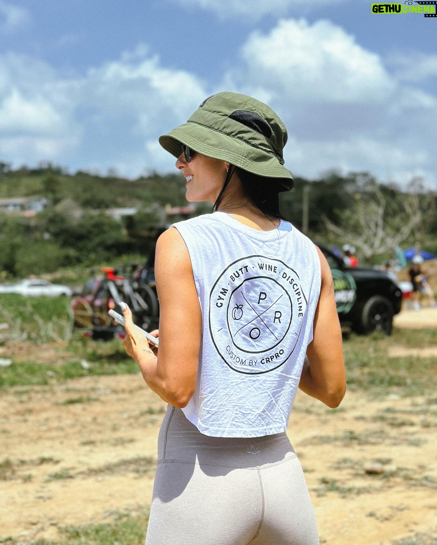 Johanna Solano Instagram - GYM•BUTT•WINE•DISCIPLINE @costaricapro