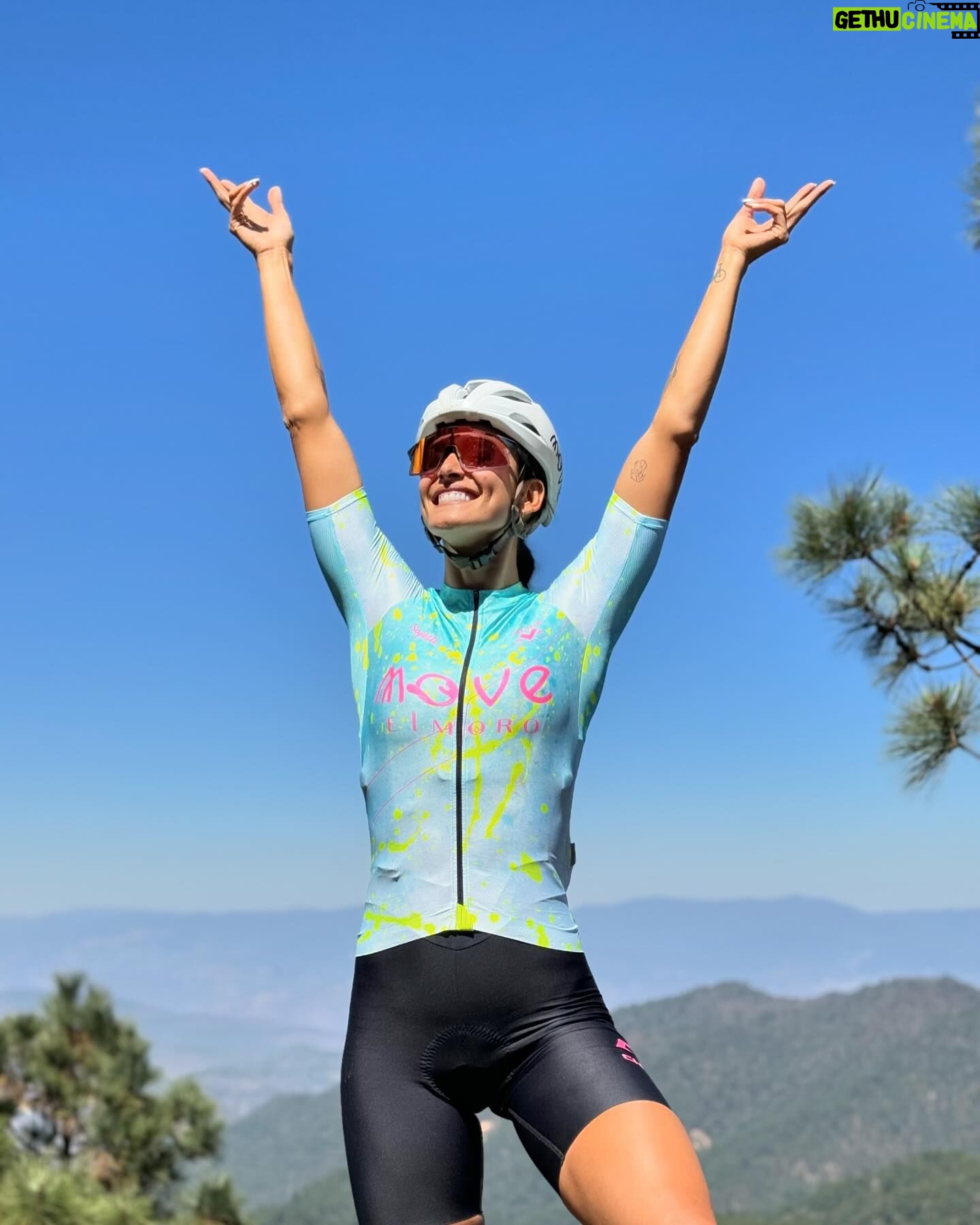 Johanna Solano - 16.2K Likes - Oaxaqueando con mis chicas!!! 😍🌳🚴🏽♀️☀️