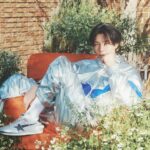 Johnny Suh Instagram - 🪿 🪿 #ellekorea #goldengoose #골든구스마라톤