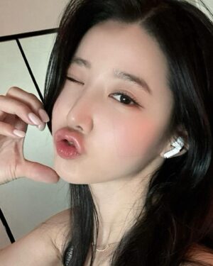 Johyun Instagram - 예쁜척좀해봄.ㅋㄷ킼