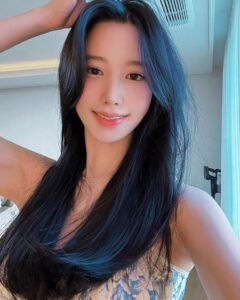 Johyun Instagram - 예쁜척좀해봄.ㅋㄷ킼