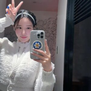 Johyun Instagram - 🧚‍♀️🌷4/14🎂🌸