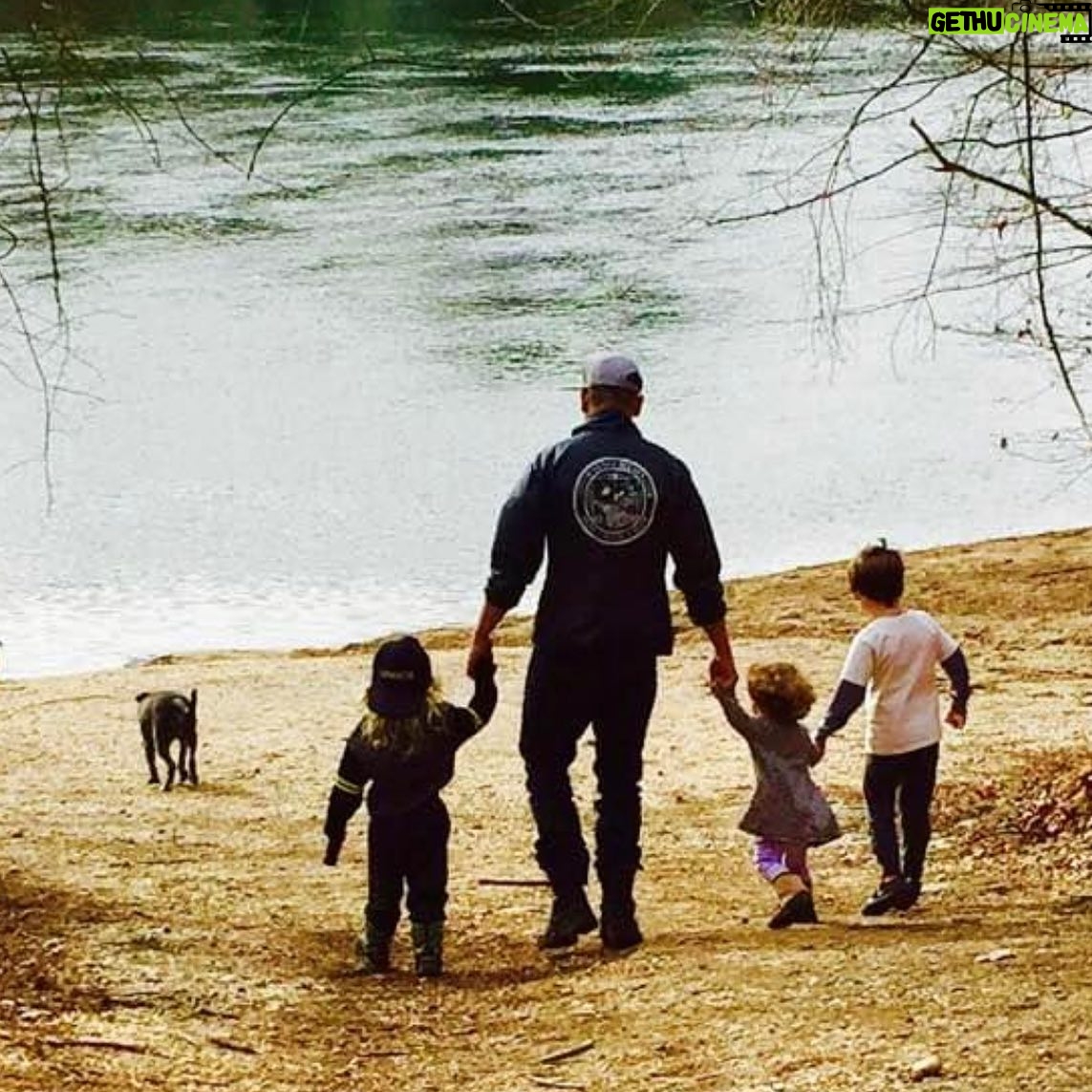 Jon Bernthal Instagram - Happy. Fathers. Day.