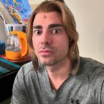 Jonathan Bennett Instagram - Dear Sir Robin, I’m going to miss you. You have taught me so much over the past 88 performances. You have taught me to believe in myself in ways I never thought were possible. You have taught me to trust the process of performance especially the rehearsal because that IS the journey. You have reminded me to listen and be present with myself and my surroundings. You have taught me to love myself and to truly find pride in myself. I always say I’m proud of myself; but you taught me what that actually feels like to be. You taught me it’s never too late to achieve your dreams. Sir Robin, you are the knight that’s afraid to fight; but what I discovered in our time together, is you’re not afraid of fighting, your heart’s just in a different place. It doesn’t have a passion for fighting, it has a passion for musical theater and for entertaining people and bringing joy and laughter to them. That’s your grail. Thank you for letting me bring your joy and laughter to thousands of people during this run. You say, “I too have found my grail, musical theater!” Sir Robin, I am honored that I got to help you find your grail every night, but I am forever grateful for the rest of my life, that YOU helped me find mine. You were my grail, and thank you for letting me in when I found you. - Love always, Jonathan Bennett