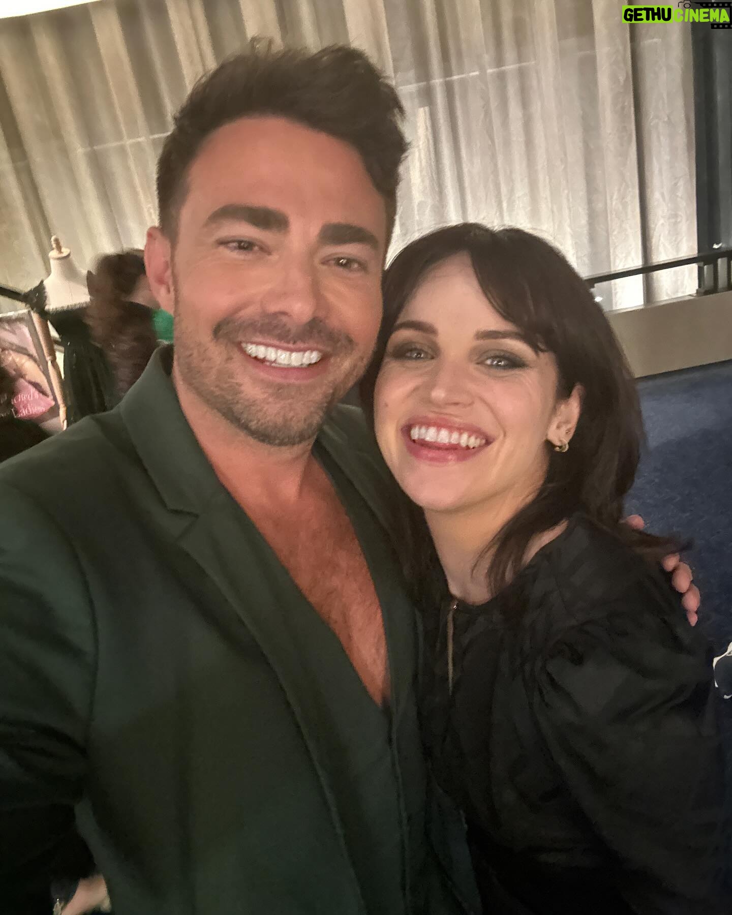 Jonathan Bennett - 22.3K Likes - Pink goes good with green. Catching Elphaba’s and Galinda’s last night like they were Pokémon, gotta catch em all! Congrats to everyone involved in @wicked_musical 20th Anniversary. You have changed all of us, for good. Last night I was so happy I could melt. Didn’t get to find my girls @ginnaclaire & @jackieburnsnyc cuz it was madness, so obviously using old pics of us, don’t be mad. Love you all, you are the best there is on Broadway! Thanks for letting us celebrate with the entire emerald city last night!
📸 @bruglikas