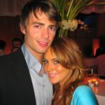 Jonathan Bennett Instagram - 20 years ago today, the world met Aaron, Cady, Gretchen, Karen, Regina, Janis, Damien, Kevin G, Shane and Ms Norbury for the first time when Mean Girls premiered at the Cinerama Dome in Los Angeles, California on April 19, 2004. 20 years ago today my life was changed forever. I can’t tell you how proud I am to be part of a story that, still to this day, makes so many people happy. It’s been one of the biggest gifts of my career and life. I’m boarding a flight right now to go shoot a project that I have been producing for the past year, and the gate agent pulled me aside and said “it’s so funny, my boyfriend was born the day Mean Girls came out.” I said, “oh that’s fun!” And then I realized she meant the ACTUAL DAY. All I could say to her was, “Grool.” Because that means people born on that day are now grown adults, and I’ve never felt older in my life. 🫠 But at the same time, I felt proud. Thank you for loving Aaron Samuels as much as I do, and I hope you still think my hair looks sexy pushed back. 💙 Love you all. Do you remember where you were the first time you saw it? #MeanGirls