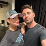 Jonathan Bennett Instagram – Pink goes good with green. Catching Elphaba’s and Galinda’s last night like they were Pokémon, gotta catch em all! Congrats to everyone involved in @wicked_musical 20th Anniversary. You have changed all of us, for good. Last night I was so happy I could melt. Didn’t get to find my girls @ginnaclaire & @jackieburnsnyc cuz it was madness, so obviously using old pics of us, don’t be mad. Love you all, you are the best there is on Broadway! Thanks for letting us celebrate with the entire emerald city last night!

📸 @bruglikas