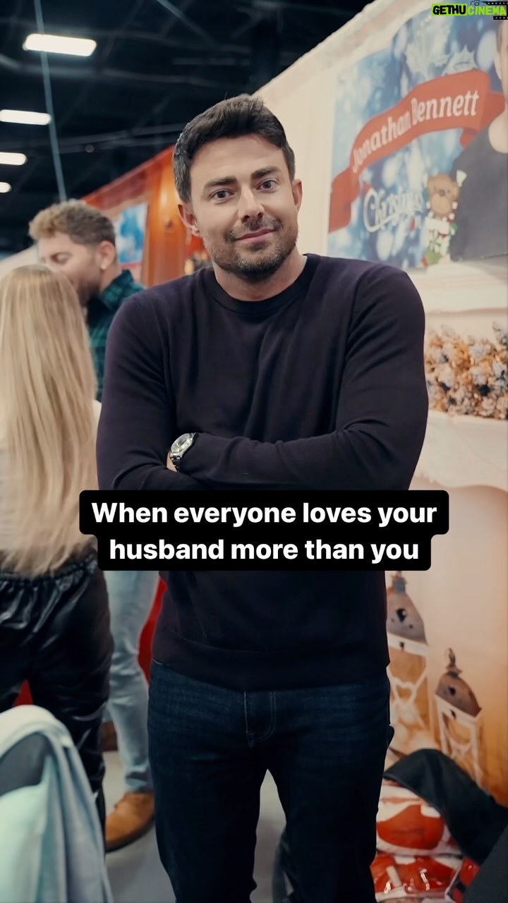 Jonathan Bennett Instagram - Does this happen to anyone else? 🎥 @alenkajtezovic