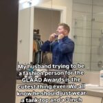 Jonathan Bennett Instagram – Is this necklace a thing? Does he wear this? Help