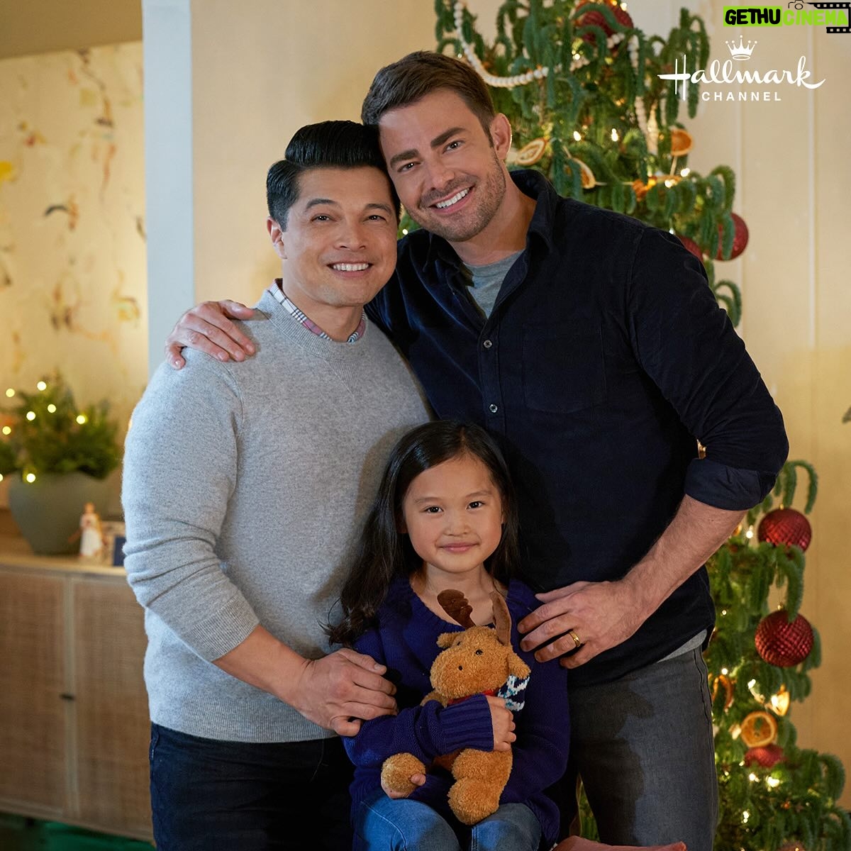 Jonathan Bennett - 17.6K Likes - “This is the best movie you’ve ever been in.” - @jaymesv TONIGHT ON @hallmarkchannel see if you agree watching Christmas on Cherry Lane at 8pm #countdowntochristmas