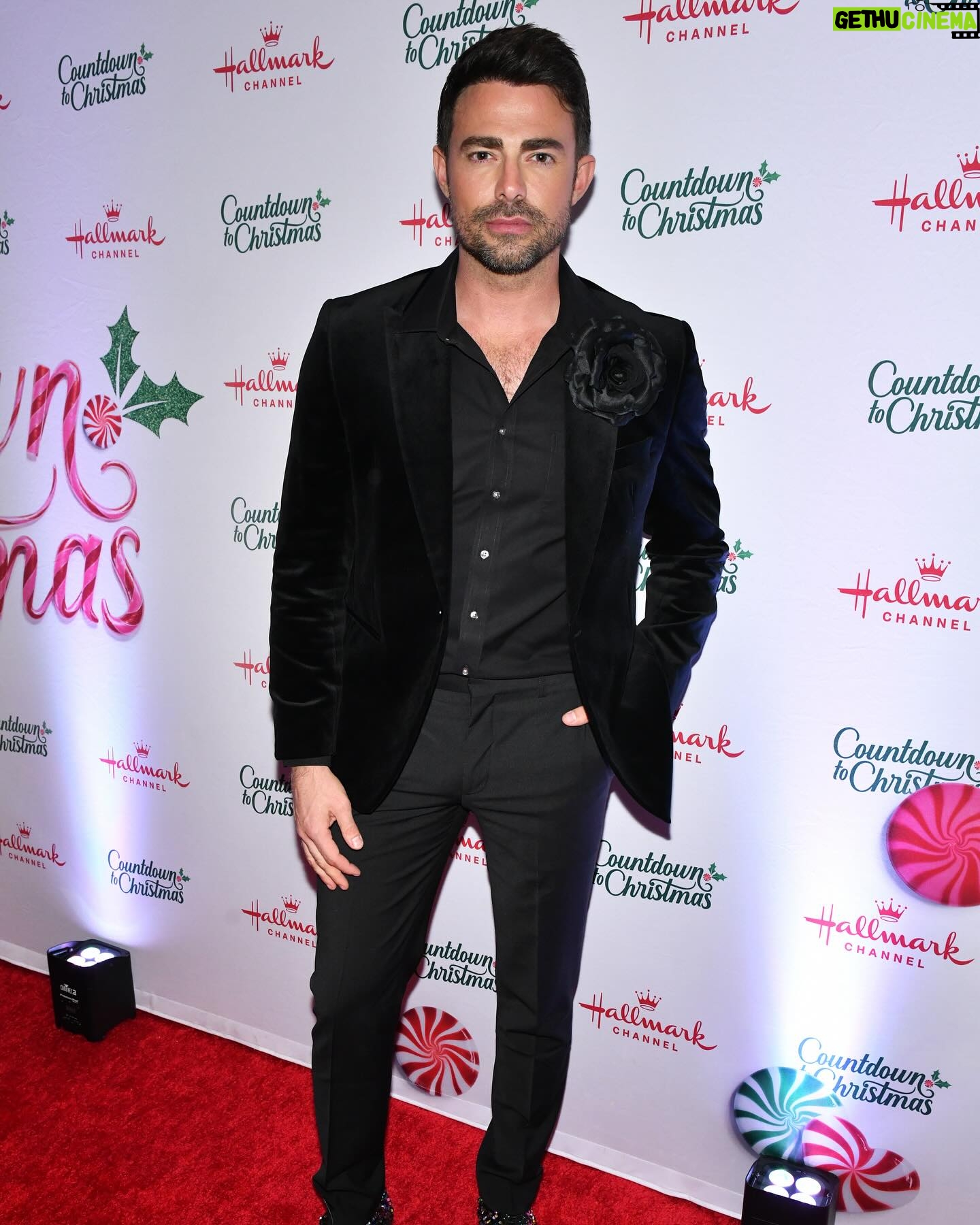 Jonathan Bennett - 12.4K Likes - Hot date night for my movie premiere Christmas on Cherry Lane at Lincoln Center #CountDowntoChristmas