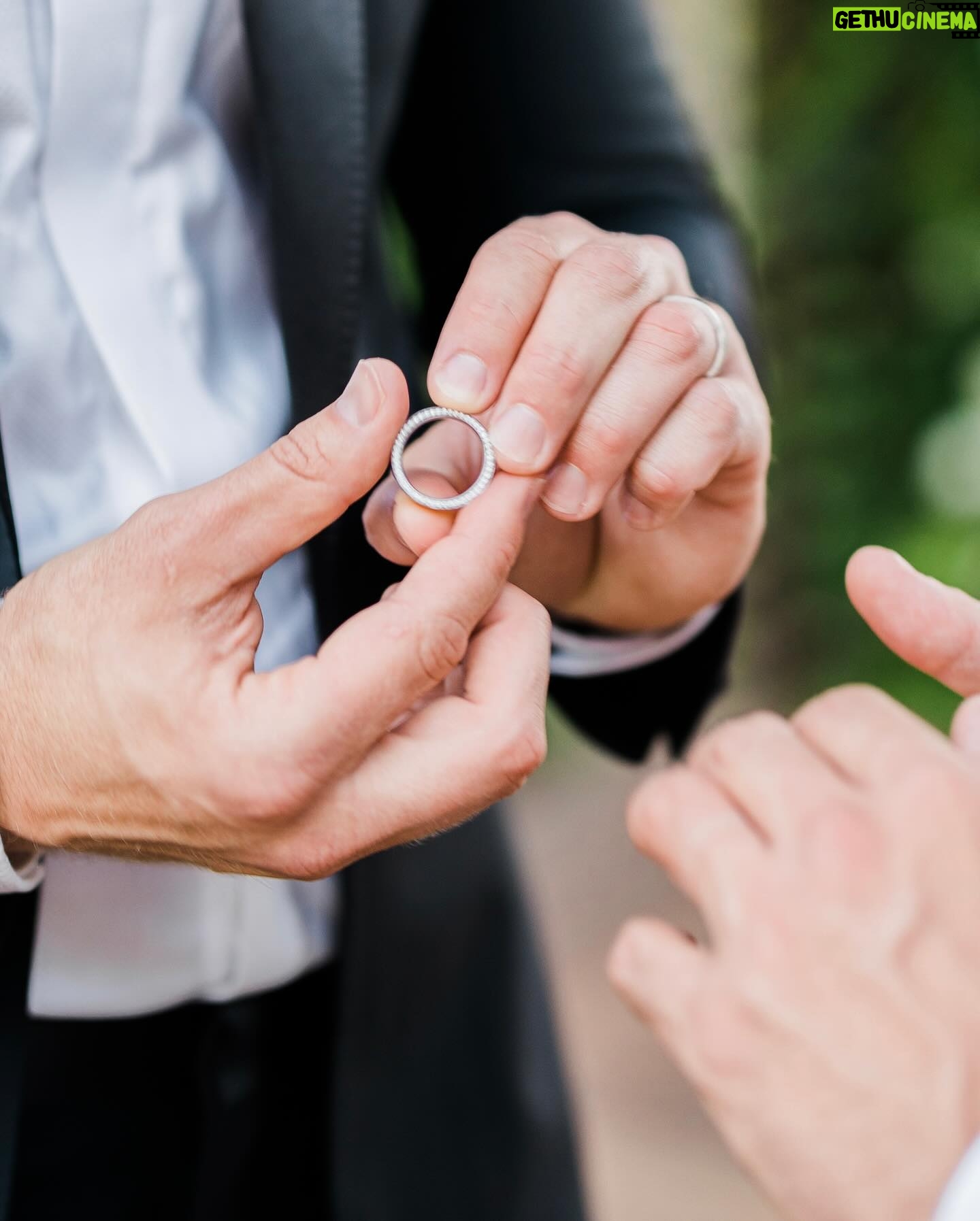 Jonathan Bennett - 20K Likes - Celebrating #NationalFreedomToMarryDay with @kayjewelers, and celebrating the fact that we get to create our own traditions when it comes to our LGBTQ weddings. #KAYPartner We designed ‘Our Ring by Jaymes Jonathan’ to create our own tradition of having a ring we flipped at our ceremony. Worn with the diamonds facing out while engaged, then flipped when we said ‘I do’ to reveal the wedding band side with the diamonds facing you. Available at KAY.com
📸 @toddthephotographer