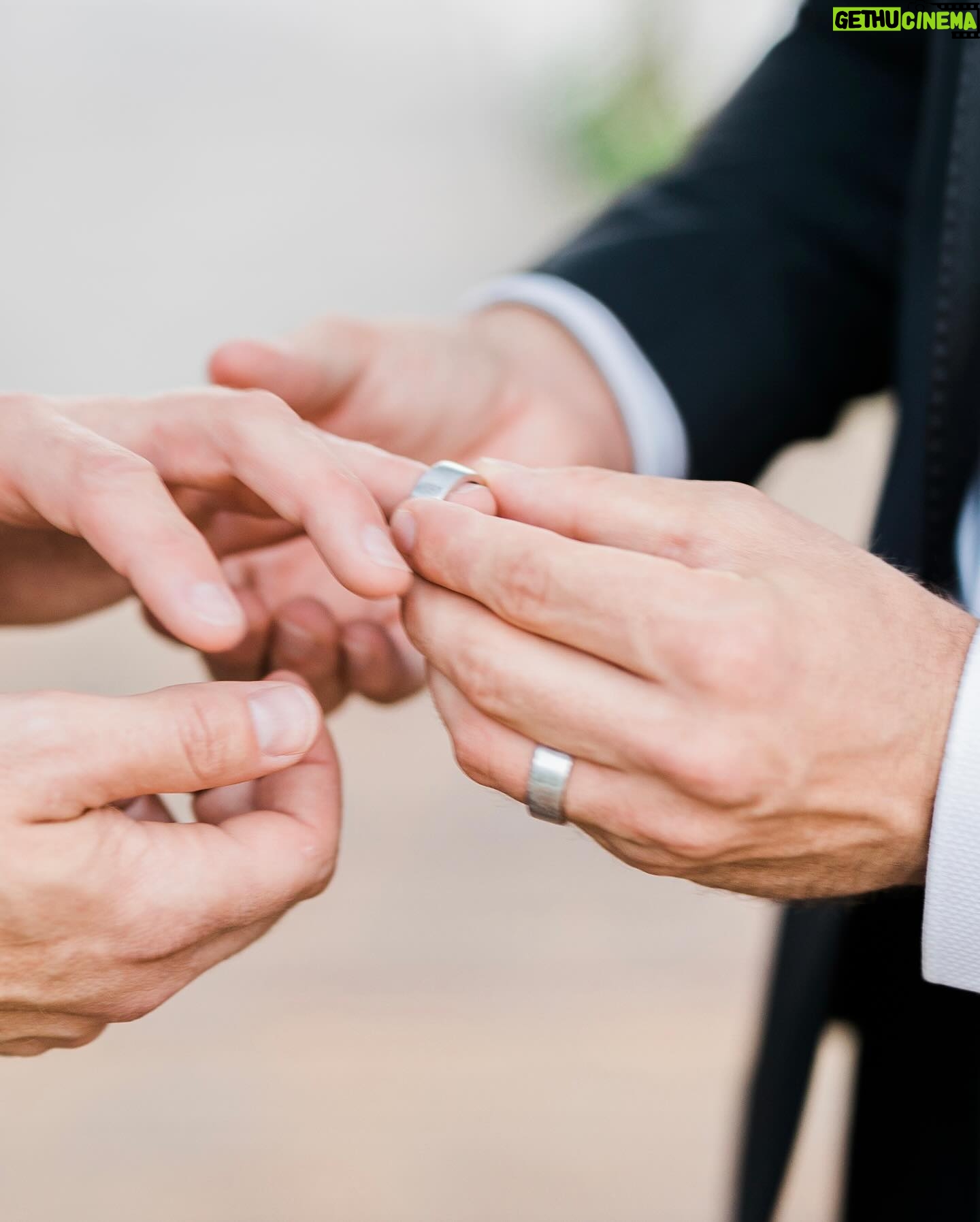 Jonathan Bennett - 20K Likes - Celebrating #NationalFreedomToMarryDay with @kayjewelers, and celebrating the fact that we get to create our own traditions when it comes to our LGBTQ weddings. #KAYPartner We designed ‘Our Ring by Jaymes Jonathan’ to create our own tradition of having a ring we flipped at our ceremony. Worn with the diamonds facing out while engaged, then flipped when we said ‘I do’ to reveal the wedding band side with the diamonds facing you. Available at KAY.com
📸 @toddthephotographer