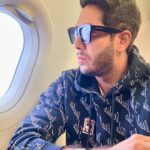 Jonathan Nemer Instagram - Partiu FORTALEZA, depois SALVADOR, depois RECIFE e por fim SÃO LUÍS. Qual foto gostaram mais? Comente 1, 2, 3 ou 4? Depois de dormir apenas 1:40h essa noite, até que o Skin Care da Shiseido fez efeito hahahahaha E por aí? Quantas horas dormiram essa noite? PRÓXIMOS SHOWS: 18/04 Fortaleza/CE HOJE 20/04 Salvador/BA ESGOTADO 22/04 Recife/PE 23/04 São Luis/MA 24/04 Campinas/SP 30/04 Lisboa/PORTUGAL 01/05 Porto/PORTUGAL 05/05 Dublin/IRLANDA 14/05 Ipatinga/MG 15/05 Governador Valadares/MG 16/05 Uberlândia/MG 17/05 Betim/MG 18/05 Belo Horizonte/MG 20/05 Mauá/SP 21/05 Santos/SP 22/05 Barueri/SP 31/05 Montreal/CANADÁ 03/06 Toronto/CANADÁ 05/06 Vancouver/CANADÁ 09/06 Calgary/CANADÁ 12/06 Brasília/DF 13/06 Goiânia/GO 14/06 Jataí/GO 16/06 São José dos Campos/SP 17/06 São José do Rio Preto/SP 18/06 Araçatuba/SP 19/06 Rio de Janeiro/RJ 20/06 Natal/RN 24/06 Londrina/PR 25/06 Maringá/PR 26/06 Ponta Grossa/PR 27/06 Curitiba/PR 30/06 São José/SC 01/07 Joinville/SC 02/07 Porto Alegre/RS 03/07 Umuarama/PR 04/07 Cascavel/PR 05/07 Foz do Iguaçu/PR 10/07 Rondonópolis/MT 11/07 Cuiabá/MT 12/07 Porto Velho/RO 13/07 Manaus/AM INGRESSOS: jonathannemer.com.br