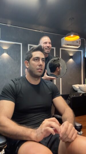 Jonathan Nemer Instagram - Só quem já viveu isso no cabeleireiro sabe a dor 😂😂😂 Quem já viveu isso comenta aí 🙈😂😭

PRÓXIMOS SHOWS:
15/04 Guarulhos/SP ESGOTADO
16/04 Mogi das Cruzes/SP
17/04 Vitória/ES ESGOTADO
18/04 Fortaleza/CE
20/04 Salvador/BA
22/04 Recife/PE
23/04 São Luis/MA
24/04 Campinas/SP

30/04 Lisboa/PORTUGAL
01/05 Porto/PORTUGAL
05/05 Dublin/IRLANDA

14/05 Ipatinga/MG
15/05 Governador Valadares/MG
16/05 Uberlândia/MG
17/05 Betim/MG
18/05 Belo Horizonte/MG
20/05 Mauá/SP
21/05 Santos/SP
22/05 Barueri/SP

31/05 Montreal/CANADÁ
03/06 Toronto/CANADÁ
05/06 Vancouver/CANADÁ
09/06 Calgary/CANADÁ

12/06 Brasília/DF
13/06 Goiânia/GO
14/06 Jataí/GO
16/06 São José dos Campos/SP
18/06 Araçatuba/SP
19/06 Rio de Janeiro/RJ
20/06 Natal/RN
24/06 Londrina/PR
25/06 Maringá/PR
26/06 Ponta Grossa/PR
27/06 Curitiba/PR

02/07 Porto Alegre/RS
03/07 Umuarama/PR
05/07 Foz do Iguaçu/PR
10/07 Rondonópolis/MT
11/07 Cuiabá/MT
12/07 Porto Velho/RO
13/07 Manaus/AM
INGRESSOS: jonathannemer.com.br
