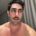 Jonathan Nemer Instagram – Foi pegar uma gripe forte, ficar uns dias sem sair de casa que deu isso… visual novo. Preciso saber a opinião de vocês: 1- COM QUEM ESTOU PARECENDO? 2- Aprovado? Reprovado? Ou ainda estão na dúvida? Hahahahahaha Vontade de fazer um show assim heim
PRÓXIMOS SHOWS:
15/04 Guarulhos/SP
16/04 Mogi das Cruzes/SP
17/04 Vitória/ES
18/04 Fortaleza/CE
20/04 Salvador/BA
22/04 Recife/PE
23/04 São Luis/MA
24/04 Campinas/SP
30/04 Lisboa/PORTUGAL
01/05 Porto/PORTUGAL
05/05 Dublin/IRLANDA
14/05 Ipatinga/MG
15/05 Governador Valadares/MG
16/05 Uberlândia/MG
17/05 Betim/MG
18/05 Belo Horizonte/MG
20/05 Mauá/SP
21/05 Santos/SP
22/05 Barueri/SP
12/06 Brasília/DF
13/06 Goiânia/GO
14/06 Jataí/GO
18/06 Araçatuba/SP
19/06 Rio de Janeiro/RJ
24/06 Londrina/PR
25/06 Maringá/PR
26/06 Ponta Grossa/PR
27/06 Curitiba/PR
03/07 Umuarama/PR
10/07 Rondonópolis/MT
11/07 Cuiabá/MT
12/07 Porto Velho/RO
INGRESSOS: jonathannemer.com.br