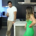 Jonathan Nemer Instagram - Tá explicado porque os homens não ajudam em casa hahahahaha Nós não sabemos fazer nada certo! PRÓXIMOS SHOWS: 22/04 Recife/PE 23/04 São Luis/MA 24/04 Campinas/SP 30/04 Lisboa/PORTUGAL 01/05 Porto/PORTUGAL 05/05 Dublin/IRLANDA 14/05 Ipatinga/MG 15/05 Governador Valadares/MG 16/05 Uberlândia/MG 17/05 Betim/MG 18/05 Belo Horizonte/MG 20/05 Mauá/SP 21/05 Santos/SP 22/05 Barueri/SP 31/05 Montreal/CANADÁ 03/06 Toronto/CANADÁ 05/06 Vancouver/CANADÁ 09/06 Calgary/CANADÁ 12/06 Brasília/DF 13/06 Goiânia/GO 14/06 Jataí/GO 16/06 São José dos Campos/SP 17/06 São José do Rio Preto/SP 18/06 Araçatuba/SP 19/06 Rio de Janeiro/RJ 20/06 Natal/RN 24/06 Londrina/PR 25/06 Maringá/PR 26/06 Ponta Grossa/PR 27/06 Curitiba/PR 29/06 Itajaí/SC 30/06 São José/SC 01/07 Joinville/SC 02/07 Porto Alegre/RS 03/07 Umuarama/PR 04/07 Cascavel/PR 05/07 Foz do Iguaçu/PR 10/07 Rondonópolis/MT 11/07 Cuiabá/MT 12/07 Porto Velho/RO 13/07 Manaus/AM INGRESSOS: jonathannemer.com.br