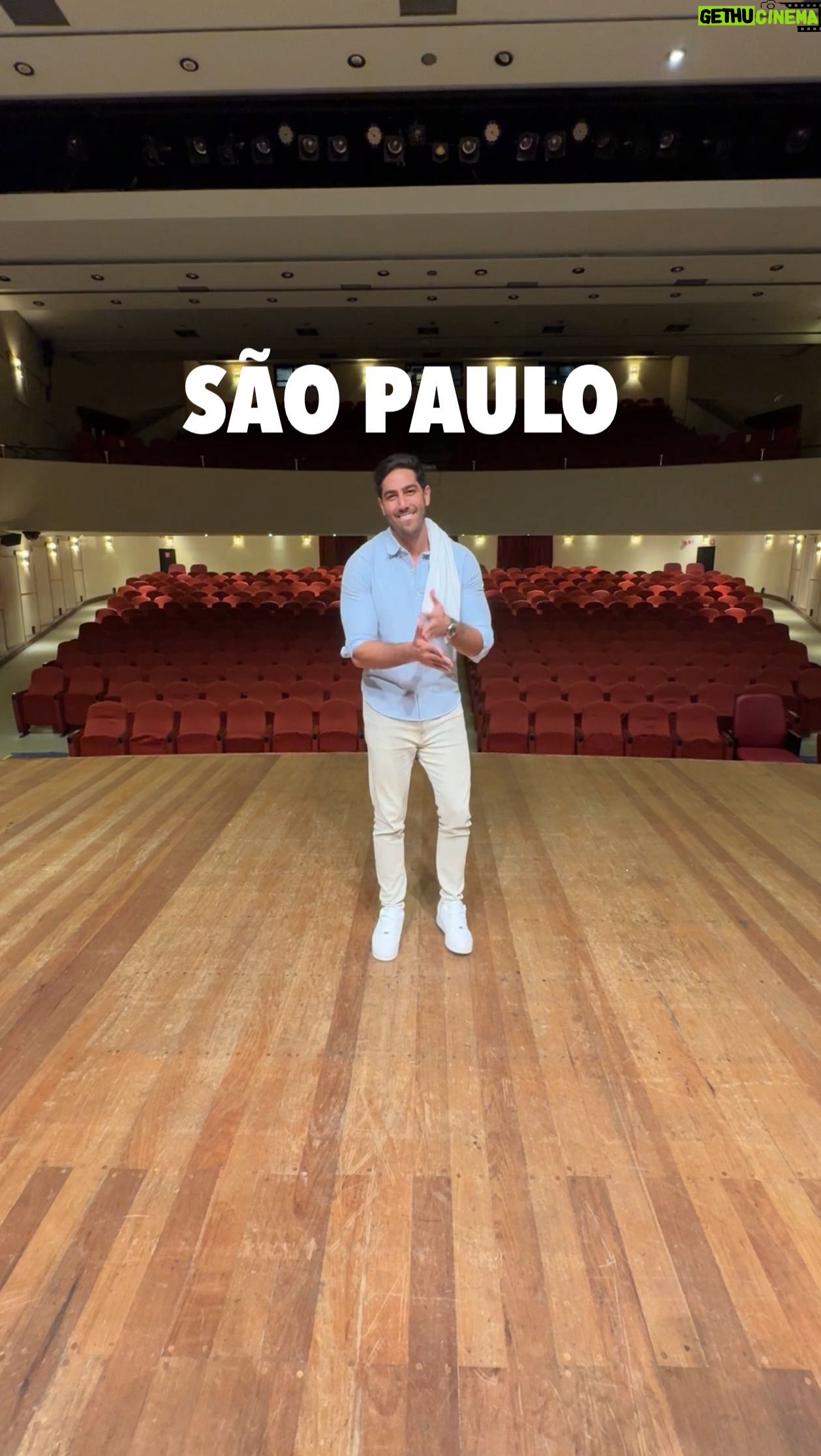 Jonathan Nemer Instagram - Obrigado SÃO PAULOOOO! Obrigado ao casal VV por deixarem a noite mais romanticaaa hahahahaha O que mais gostaram do show? COMENTEM AIIII PRÓXIMOS SHOWS: 21/03 Rio de Janeiro/RJ AMANHÃ 22/03 Duque de Caxias/RJ ESGOTADO 15/04 Guarulhos/SP 16/04 Mogi das Cruzes/SP 17/04 Vitória/ES 18/04 Fortaleza/CE 20/04 Salvador/BA 22/04 Recife/PE 23/04 São Luis/MA 30/04 Lisboa/PORTUGAL 01/05 Porto/PORTUGAL 05/05 Dublin/IRLANDA 14/05 Ipatinga/MG 15/05 Governador Valadares/MG 16/05 Uberlândia/MG 17/05 Betim/MG 18/05 Belo Horizonte/MG 20/05 Mauá/SP 21/05 Santos/SP 22/05 Barueri/SP 12/06 Brasília/DF 13/06 Goiânia/GO INGRESSOS: jonathannemer.com.br