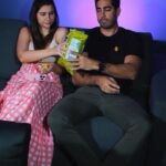Jonathan Nemer Instagram - Eu não sei se as mulheres que comem devagar demais, ou nós que comemos rápido demais hahahahahaha Como é na casa de vocês? 😂😂😂 PRÓXIMOS SHOWS: 21/02 Diadema/SP 22/02 São Bernardo do Campo/SP 23/02 Limeira/SP 24/02 Santana de Parnaíba/SP 26/02 Atibaia/SP 27/02 Praia Grande/SP ESGOTADO 28/02 Ubatuba/SP 29/02 Guarujá/SP ESGOTADO 14/03 Curitiba/PR 15/03 Goiânia/GO 16/03 Brasília/DF 17/03 Anápolis/GO 19/03 São José dos Campos/SP 20/03 São Paulo/SP 21/03 Rio de Janeiro/RJ 22/03 Duque de Caxias/RJ INGRESSOS: jonathannemer.com.br