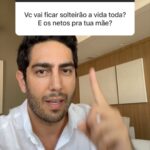 Jonathan Nemer Instagram - As vezes me perguntam se minha família, amigos, me pressionam pra casar, ter filhos e a resposta é NÃO. Graças a Deus estou cercado por pessoas humanas, que me conhecem e sabem que se não casei até hoje foi pq de fato, não era pra casar. Geralmente, perguntas assim, são de pessoas que não fazem parte do meu convívio e querem palpitar. Mas, e pra você solteiro? Povo enche muito o saco por aí? Pior quando vejo alguém no 2º ou 3º casamento querendo falar que tenho que casar logo 😂😂😂 Minha vida está nas mãos de Deus, e na hora certa, vai acontecer 🙌🙌🙌 PRÓXIMOS SHOWS: 21/02 Diadema/SP 22/02 São Bernardo do Campo/SP 23/02 Limeira/SP 24/02 Santana de Parnaíba/SP 26/02 Atibaia/SP 27/02 Praia Grande/SP 28/02 Ubatuba/SP 29/02 Guarujá/SP 14/03 Curitiba/PR 15/03 Goiânia/GO 16/03 Brasília/DF 17/03 Anápolis/GO 19/03 São José dos Campos/SP 20/03 São Paulo/SP 21/03 Rio de Janeiro/RJ 22/03 Duque de Caxias/RJ INGRESSOS: jonathannemer.com.br