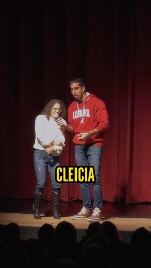 Jonathan Nemer Instagram - Cleicia? Cleíva? Clendia? Hahahahaah as vezes dou a sorte de conversar no meu show com alguém ÚNICA… dessa vez foi assim. Que Cleicia querida, alegre, bem humorada… parabéns pela leveza e alegria. Amei. E vocês? Conhecem alguém com o nome diferente? Escreva o nome mais diferente que você já ouviu, aqui nos comentários

PRÓXIMOS SHOWS:
15/04 Guarulhos/SP ESGOTADO
16/04 Mogi das Cruzes/SP
17/04 Vitória/ES ESGOTADO
18/04 Fortaleza/CE
20/04 Salvador/BA ESGOTADO
22/04 Recife/PE
23/04 São Luis/MA
24/04 Campinas/SP 

30/04 Lisboa/PORTUGAL
01/05 Porto/PORTUGAL
05/05 Dublin/IRLANDA

14/05 Ipatinga/MG
15/05 Governador Valadares/MG
16/05 Uberlândia/MG
17/05 Betim/MG
18/05 Belo Horizonte/MG
20/05 Mauá/SP
21/05 Santos/SP
22/05 Barueri/SP

31/05 Montreal/CANADÁ
03/06 Toronto/CANADÁ
05/06 Vancouver/CANADÁ
09/06 Calgary/CANADÁ

12/06 Brasília/DF
13/06 Goiânia/GO
14/06 Jataí/GO
16/06 São José dos Campos/SP
18/06 Araçatuba/SP
19/06 Rio de Janeiro/RJ
20/06 Natal/RN
24/06 Londrina/PR
25/06 Maringá/PR
26/06 Ponta Grossa/PR
27/06 Curitiba/PR

02/07 Porto Alegre/RS
03/07 Umuarama/PR
05/07 Foz do Iguaçu/PR
10/07 Rondonópolis/MT
11/07 Cuiabá/MT
12/07 Porto Velho/RO
13/07 Manaus/AM
INGRESSOS: jonathannemer.com.br
