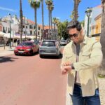 Jonathan Nemer Instagram – Parece que estou em Los Angeles, mas estou em Portugal mesmo meu chapa 😂😂😂 Amando conhecer este país, sua história e principalmente, encontrar pelas ruas tanta gente que me assiste… a propósito, gostaria de fazer uma pergunta pra vc que me segue: VC SE LEMBRA COMO ME CONHECEU? QUAL VIDEO? Escreva nos comentários

PRÓXIMOS SHOWS:
30/04 Lisboa/PORTUGAL 19:30h e 22h (últimos ingressos)
01/05 Porto/PORTUGAL
05/05 Dublin/IRLANDA (últimos ingressos)

14/05 Ipatinga/MG
15/05 Governador Valadares/MG
16/05 Uberlândia/MG
17/05 Betim/MG (últimos ingressos)
18/05 Belo Horizonte/MG (últimos ingressos)
20/05 Mauá/SP
21/05 Santos/SP (últimos ingressos)
22/05 Barueri/SP

31/05 Montreal/CANADÁ
03/06 Toronto/CANADÁ
05/06 Vancouver/CANADÁ
09/06 Calgary/CANADÁ

12/06 Brasília/DF
13/06 Goiânia/GO
14/06 Jataí/GO
16/06 São José dos Campos/SP
17/06 São José do Rio Preto/SP
18/06 Araçatuba/SP
19/06 Rio de Janeiro/RJ
20/06 Natal/RN
24/06 Londrina/PR
25/06 Maringá/PR
26/06 Ponta Grossa/PR
27/06 Curitiba/PR
28/06 Blumenau/SC
29/06 Itajaí/SC
30/06 São José/SC

01/07 Joinville/SC
02/07 Porto Alegre/RS
03/07 Umuarama/PR
04/07 Cascavel/PR
05/07 Foz do Iguaçu/PR
10/07 Rondonópolis/MT
11/07 Cuiabá/MT
12/07 Porto Velho/RO
13/07 Manaus/AM
INGRESSOS: jonathannemer.com.br