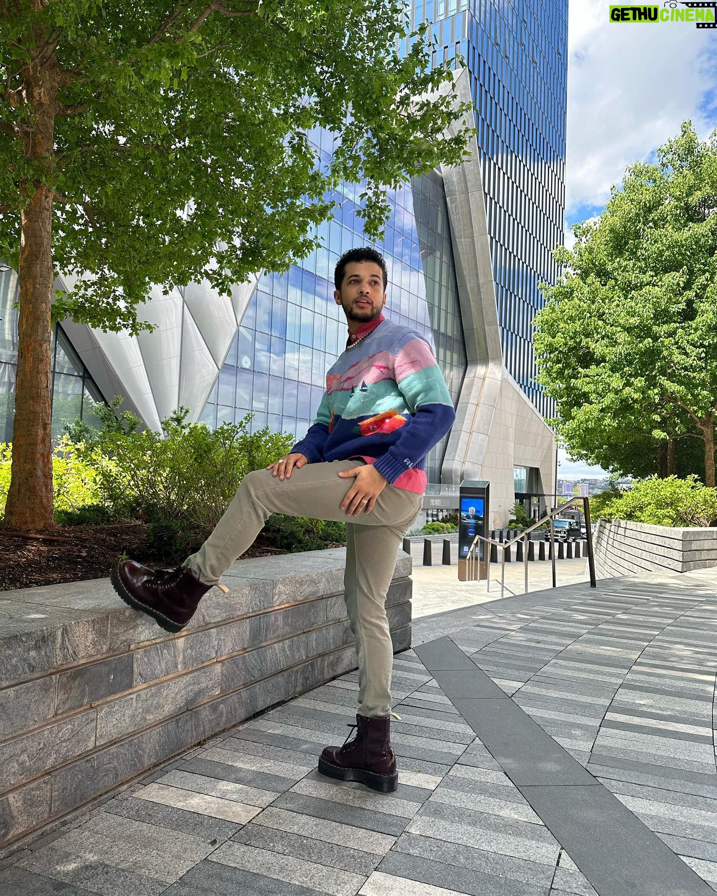 Jordan Fisher Instagram - pastels for spring