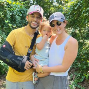 Jordan Fisher Instagram - walking at the zoo doo doo doo doo doooo doo doo doooo (cc: @msrachelforlittles)