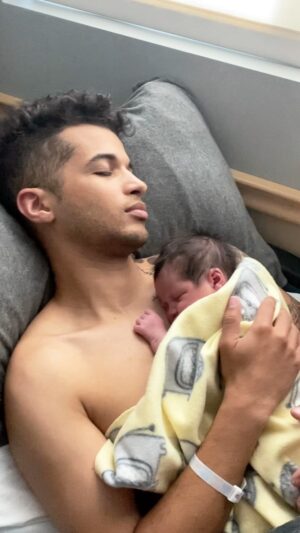 Jordan Fisher Instagram - i can’t believe you’re almost a whole year old. i love being your daday, rileyroo