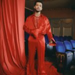 Jordan Fisher Instagram - on fleet street we wear red 📷: jenny anderson/@voguemagazine designer: @_demo_official jewelry: @kylechandesign