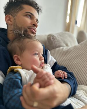 Jordan Fisher Instagram - sunday snuggles