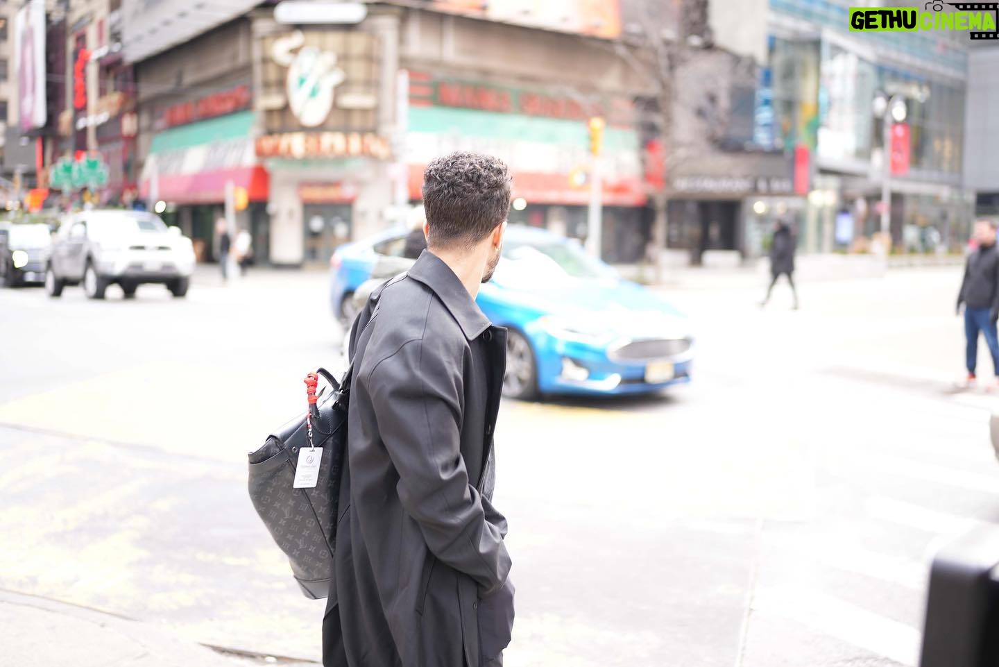 Jordan Fisher Instagram - enjoying life in nyc