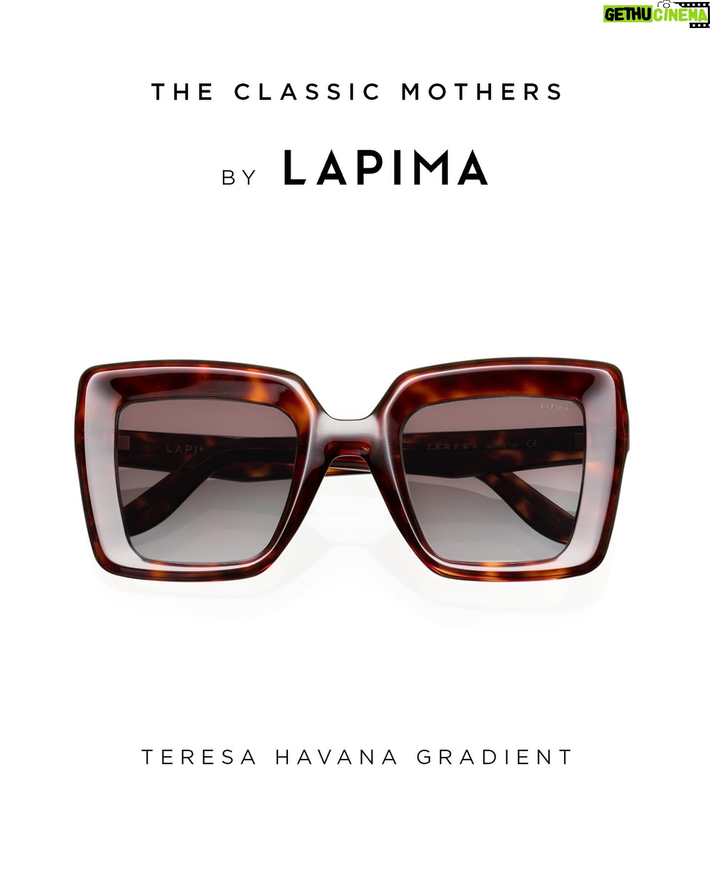 Jordana Brewster Instagram - This Mother's Day, LAPIMA also celebrates the classic mothers with timeless sophistication, where simplicity meets elegance, and who appreciate the quality and exclusivity of handcrafted fashion. Like Jordana Brewster, a friend of the brand, actress, classic and mother. Discover LAPIMA's classic designs on lapima.com or in our concept shop at Shops Jardins, and gift a classic piece this Mother's Day. - Neste dia das mães, a LAPIMA também celebra as mães clássicas, com sofisticação atemporal, onde simplicidade encontra a elegância, e que apreciam a qualidade e exclusividade da moda feita à mão. Como a Jordana Brewster, amiga da marca, atriz, clássica e mãe. Descubra os designs clássicos da LAPIMA em lapima.com ou em nossa loja conceito no Shops Jardins, e presenteie neste dia das mães com uma peça clássica.