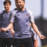 Jordi Alba Instagram - Training day 💪🏻💗🖤